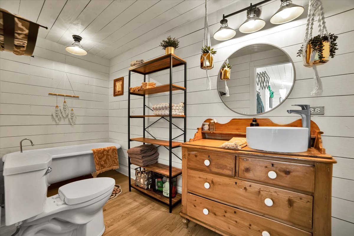 26 East Van Buren Street Oswego, IL 60543 - Photo 13 of 30