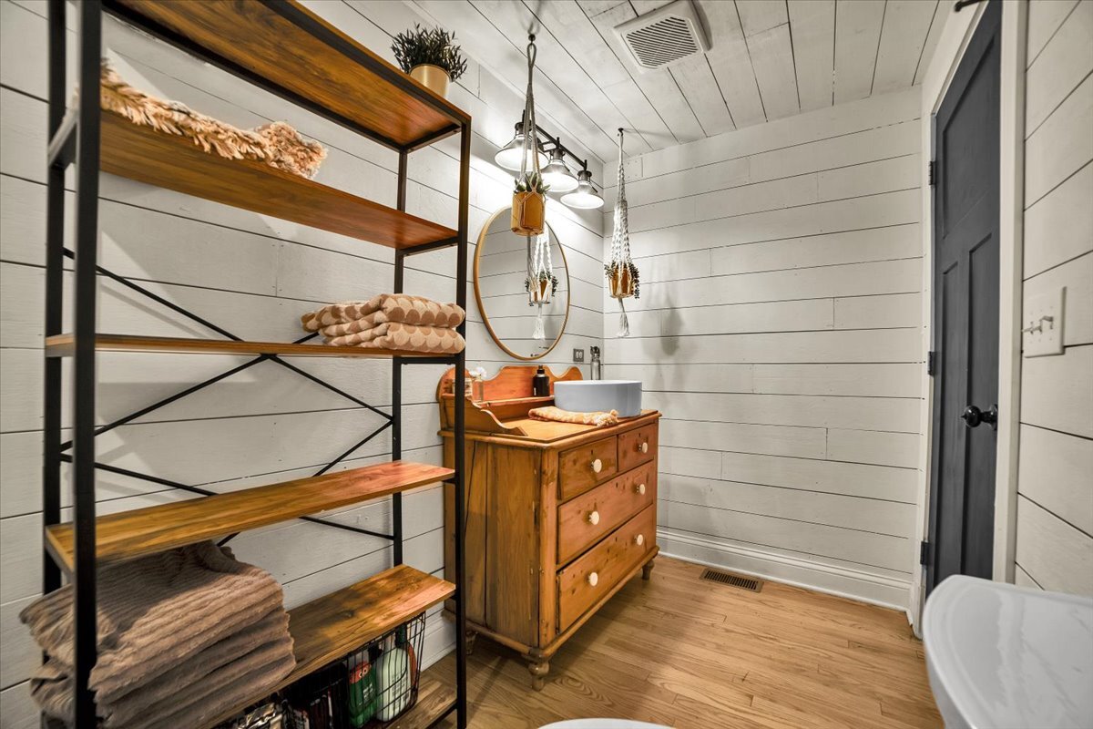 26 East Van Buren Street Oswego, IL 60543 - Photo 14 of 30