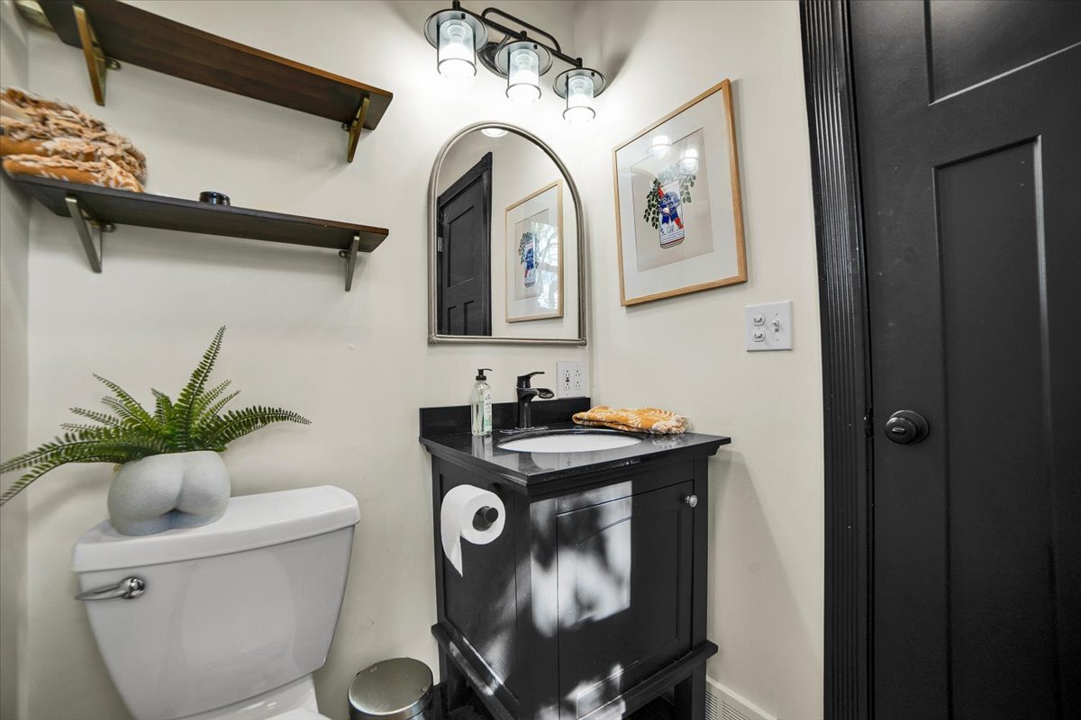 26 East Van Buren Street Oswego, IL 60543 - Photo 21 of 30