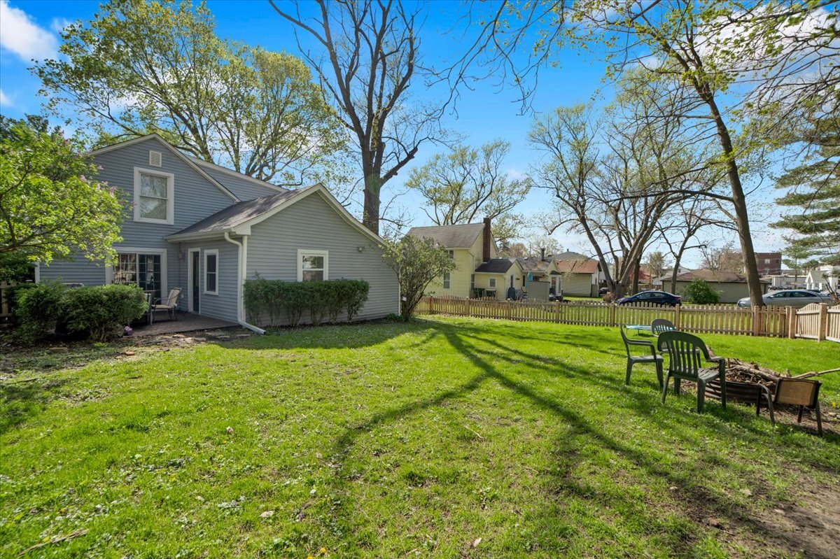 26 East Van Buren Street Oswego, IL 60543 - Photo 25 of 30