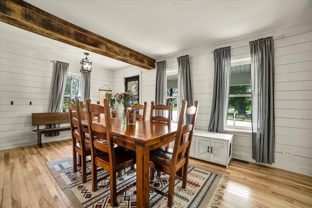 26 East Van Buren Street Oswego, IL 60543 - Photo 6 of 30