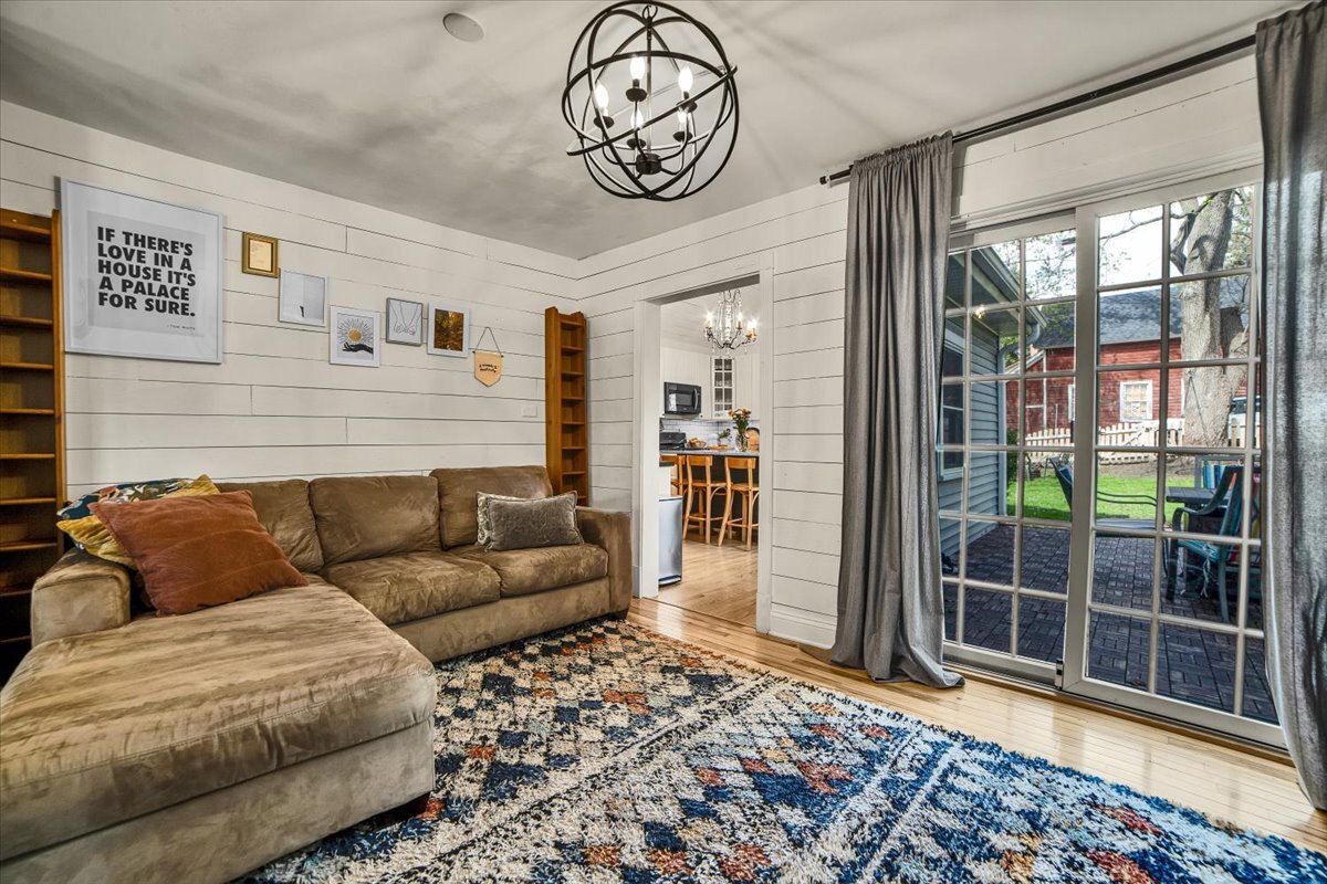 26 East Van Buren Street Oswego, IL 60543 - Photo 7 of 30