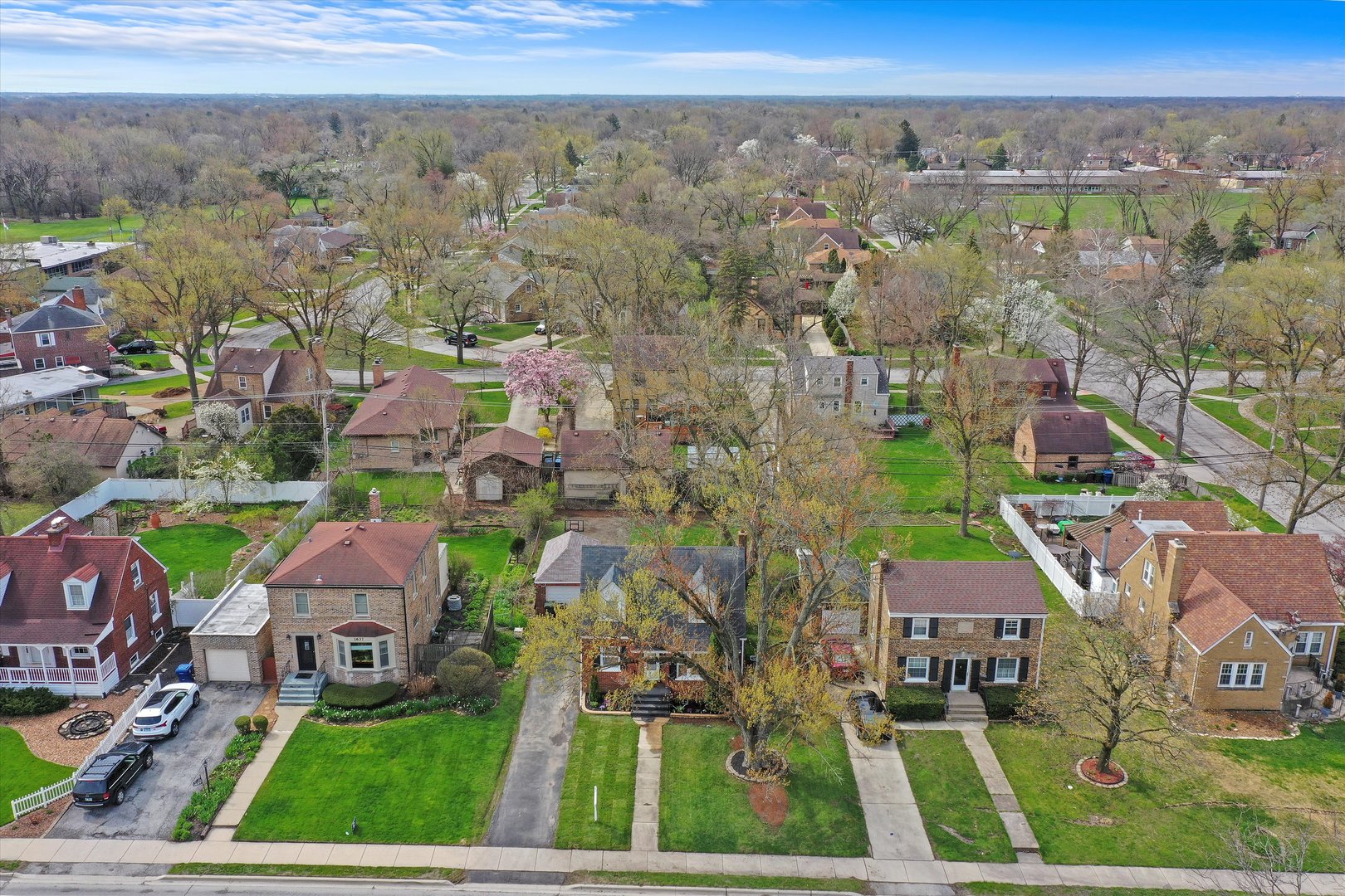 1643 183rd Street Homewood, IL 60430 - Photo 42 of 44 an aerial view of multiple house