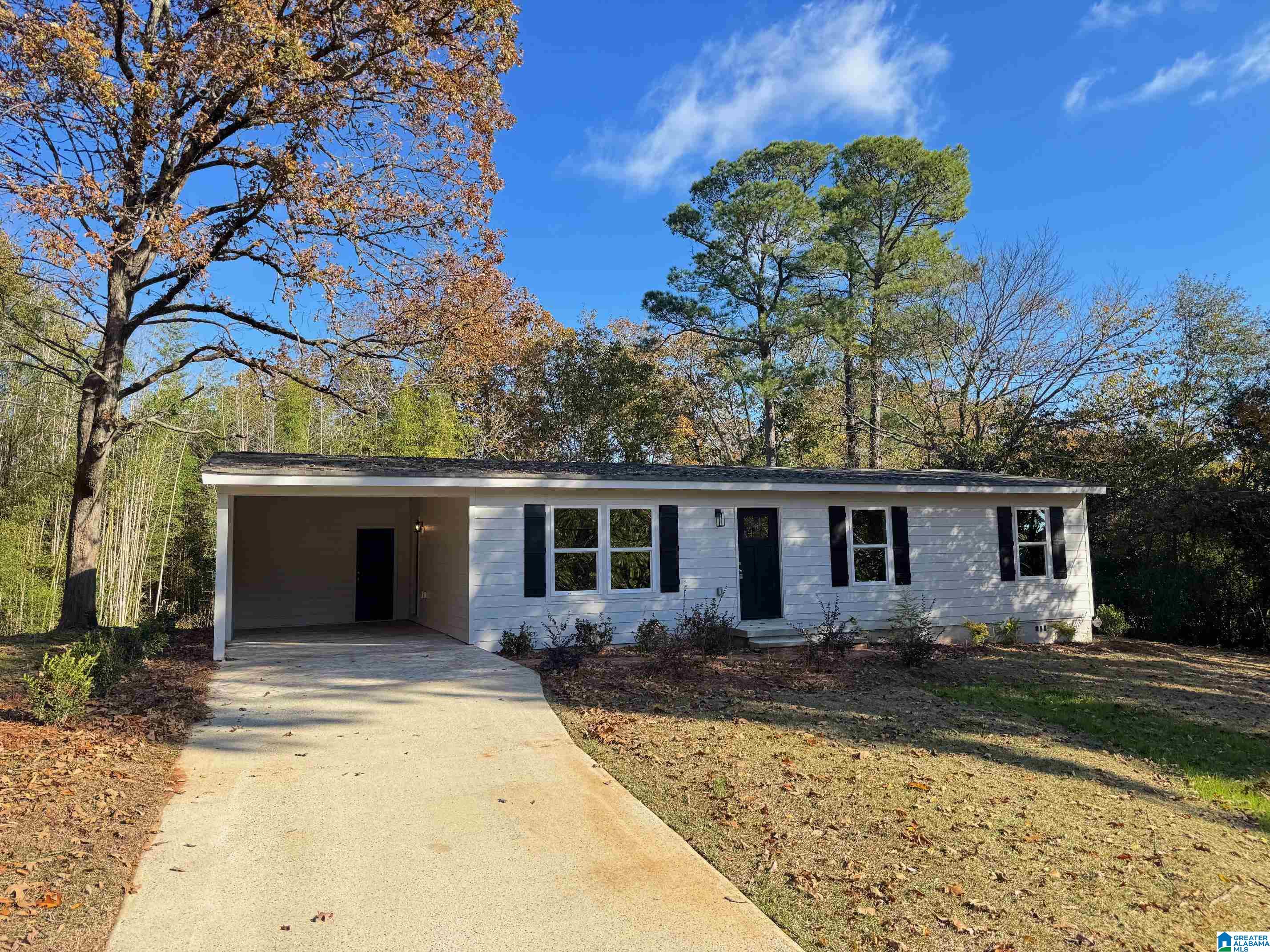 4004 Rock Ridge Road Birmingham, AL 35210 - Photo 2 of 24