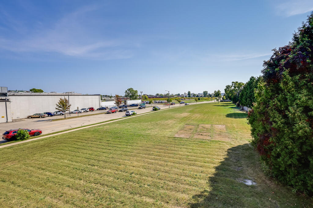 Lt0 South 30th Street Manitowoc, WI 54220 - Photo 2 of 3 IMG_8810