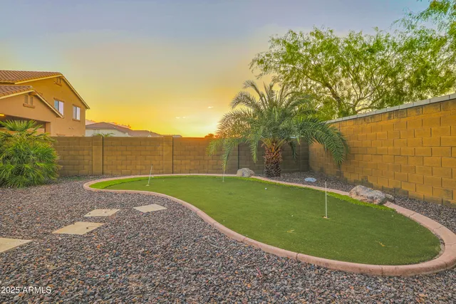 $879,000 | 3132 East Athena Court, Gilbert, AZ 85297