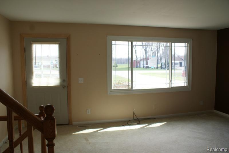 5838 Rupprecht Road Vassar, MI 48768 - Photo 7 of 20 DSC05612.jpg
