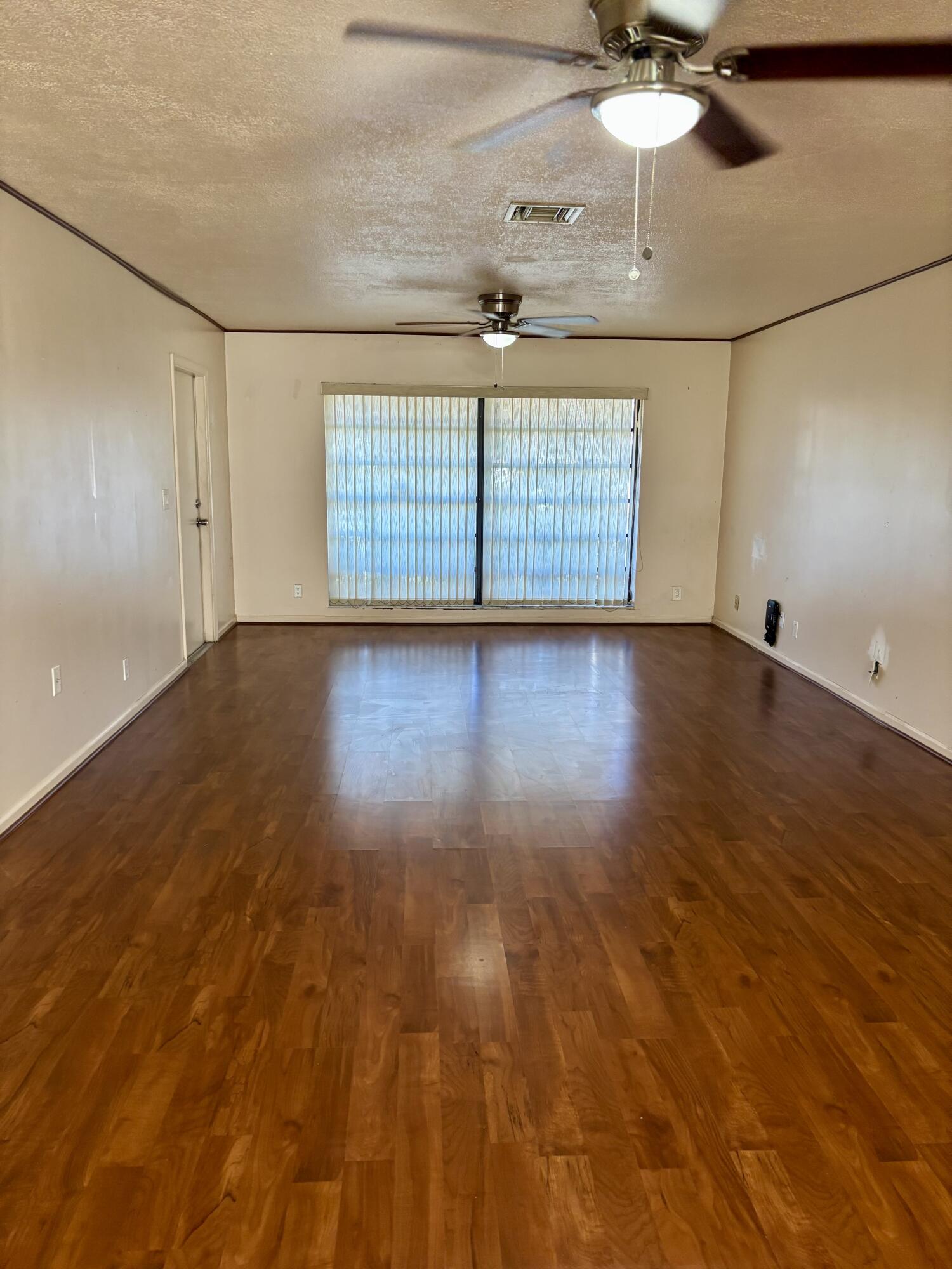 4916 Eaglewood Road, Unit A Boynton Beach, FL 33436 - Photo 34 of 35 Dining/Living