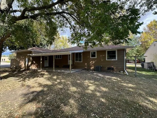 $245,000 | 1123 Elmhurst Avenue, Luverne, MN 56156