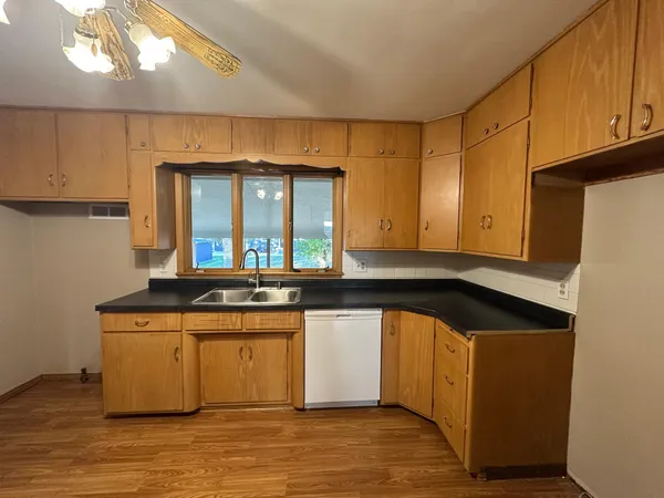 $235,000 | 1123 Elmhurst Avenue, Luverne, MN 56156