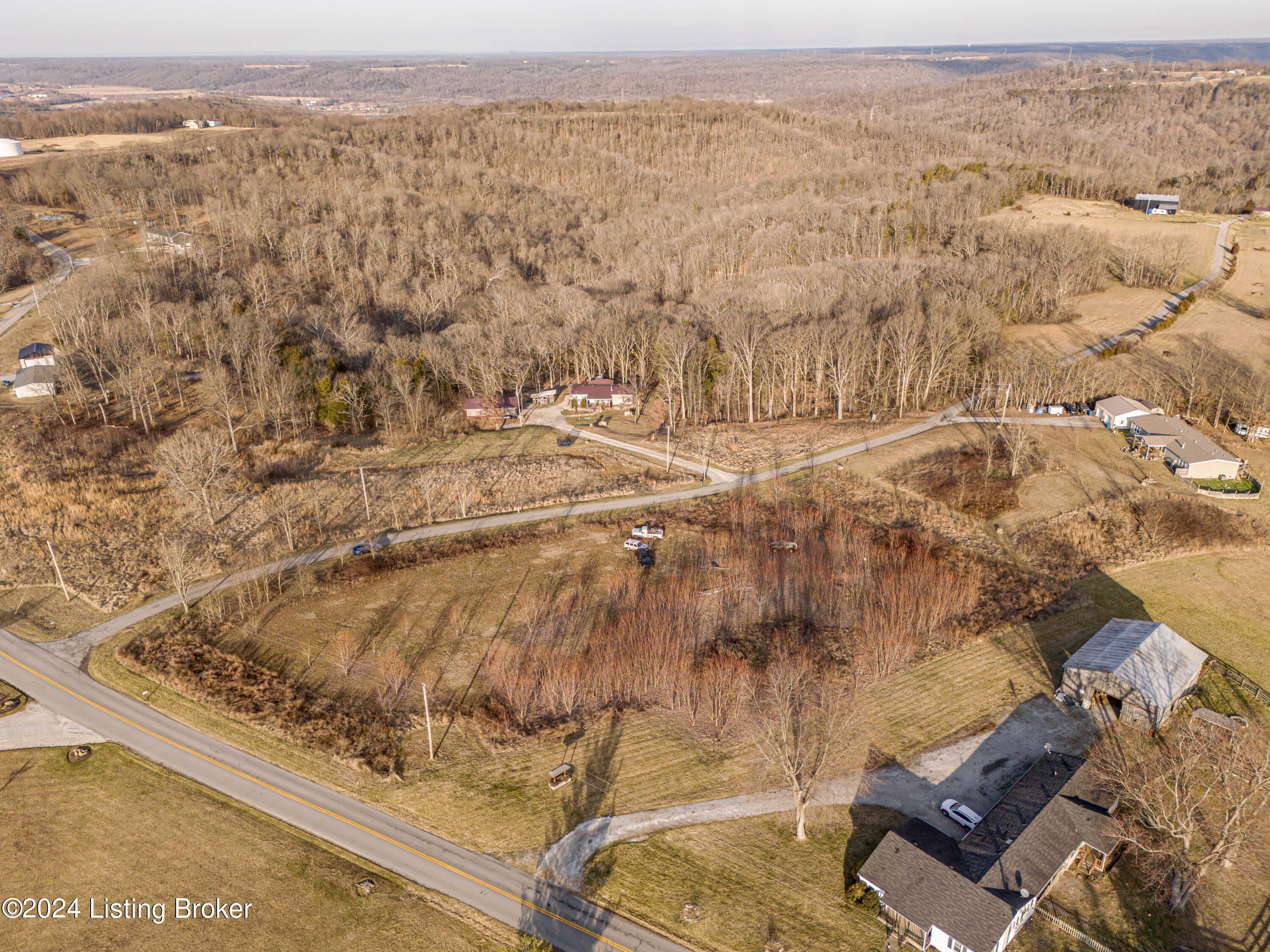 70 Toombs Road Bedford, KY 40006 - Photo 5 of 12 DJI_20230809093558_0504_D