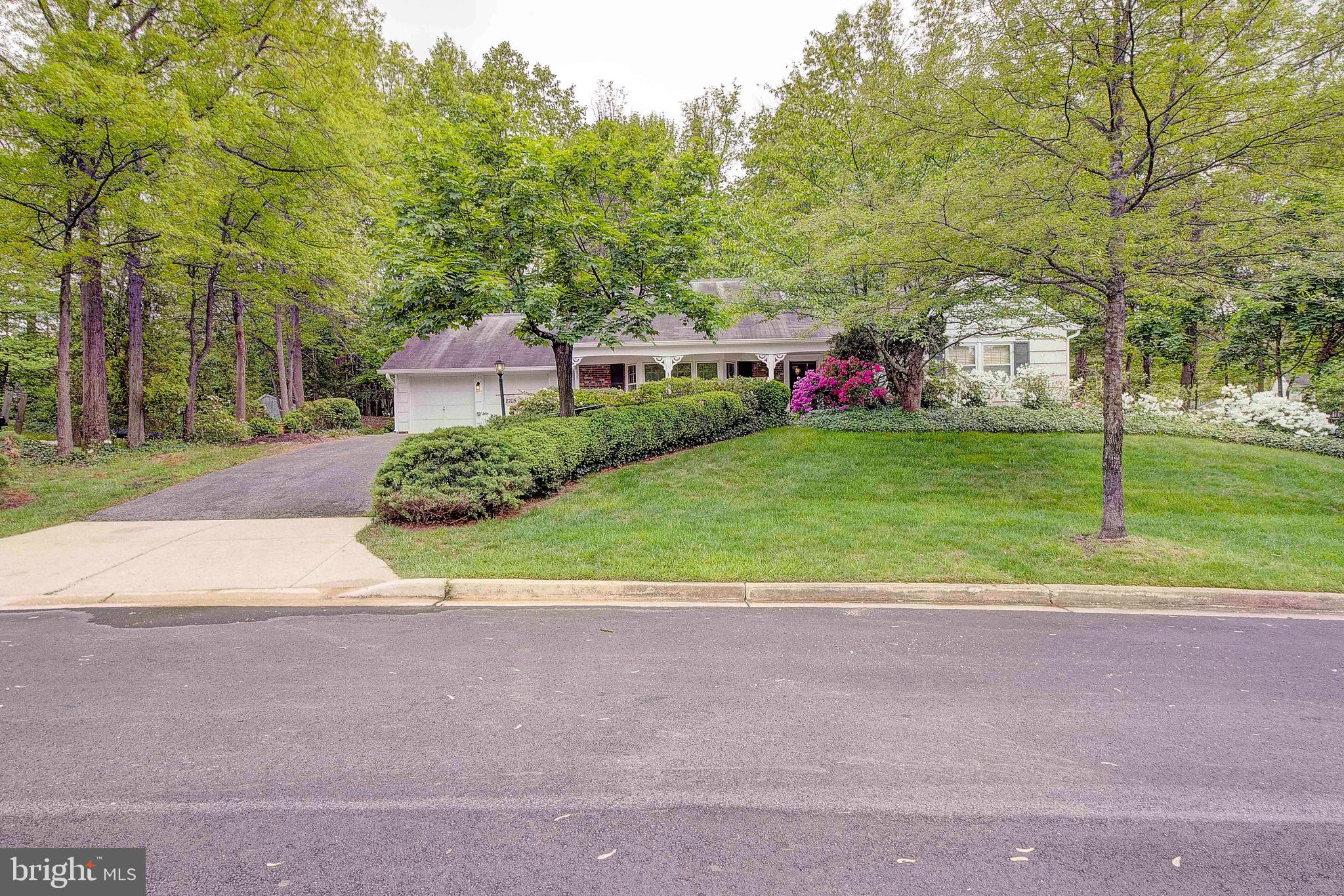 8705 Crestmont Lane Laurel, MD 20708 - Photo 26 of 31 Large Levitt home