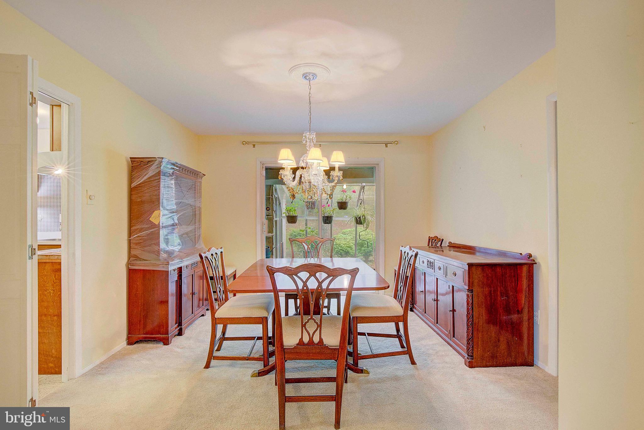 8705 Crestmont Lane Laurel, MD 20708 - Photo 4 of 31 Dining room