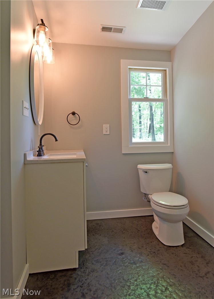5775 Weaver Road New Franklin, OH 44319 - Photo 14 of 29