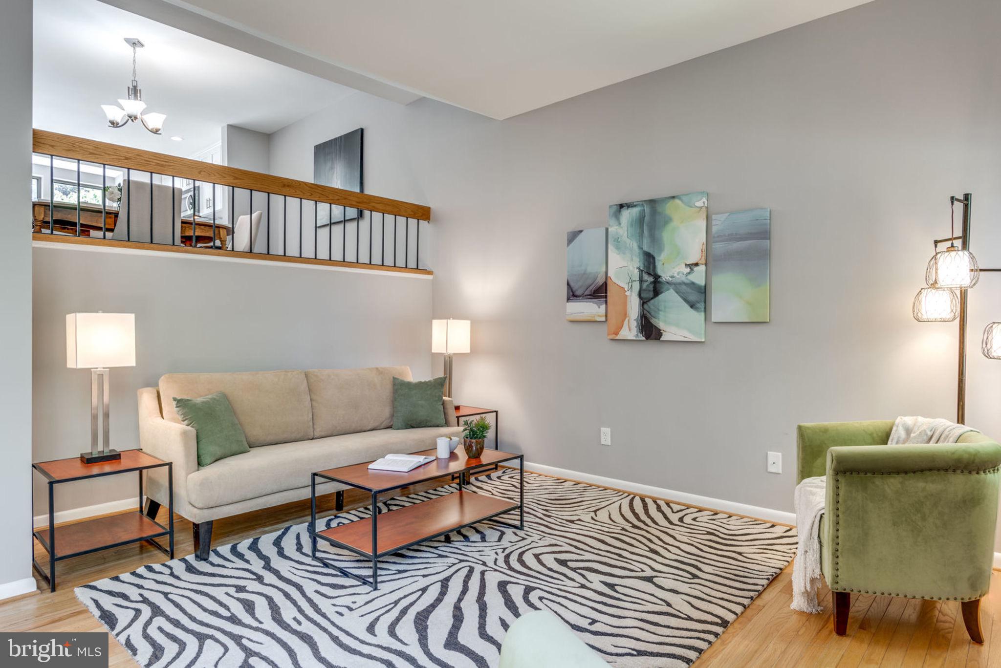 11048 Thrush Ridge Road Reston, VA 20191 - Photo 23 of 54 Living Room