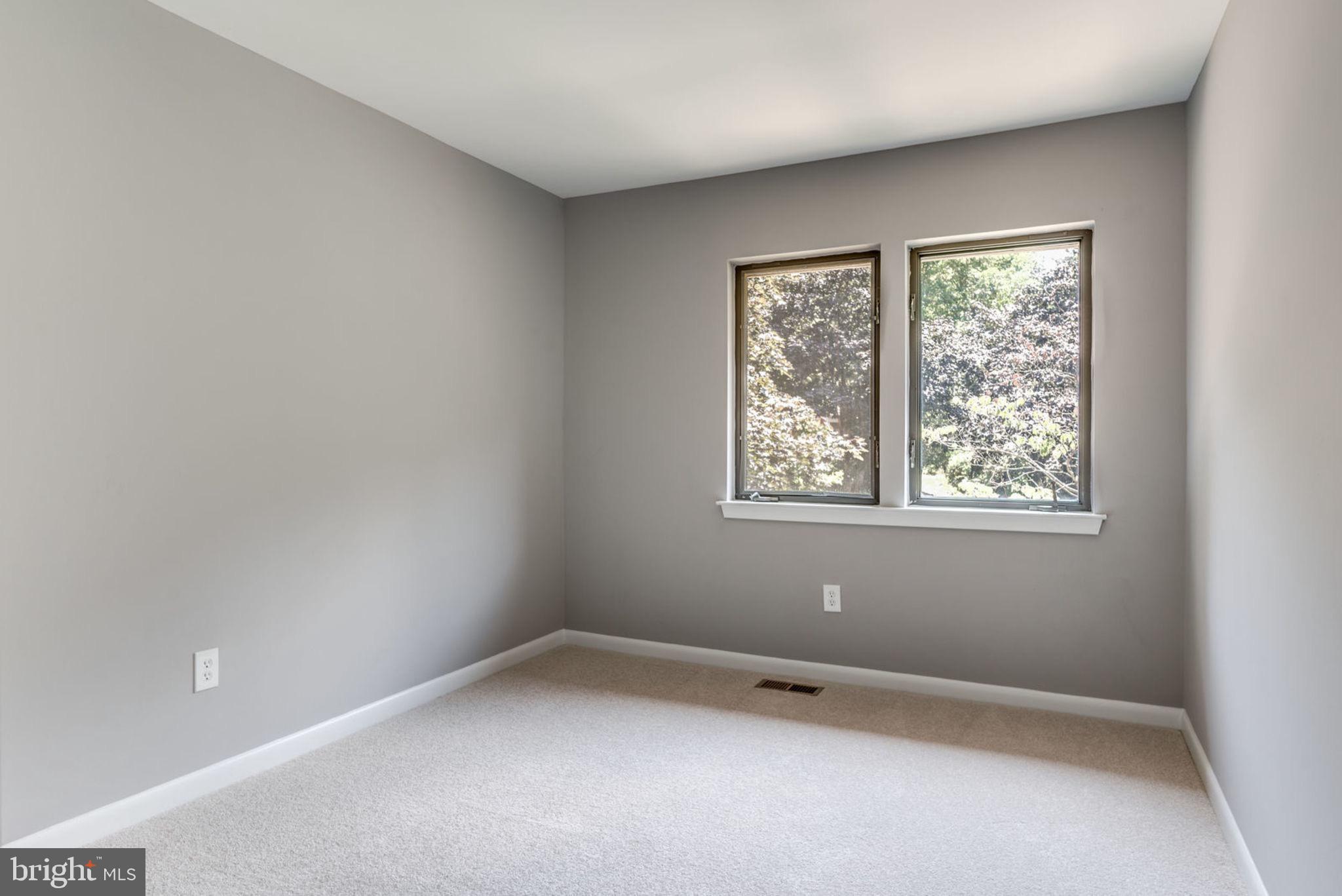 11048 Thrush Ridge Road Reston, VA 20191 - Photo 37 of 54 Bedroom