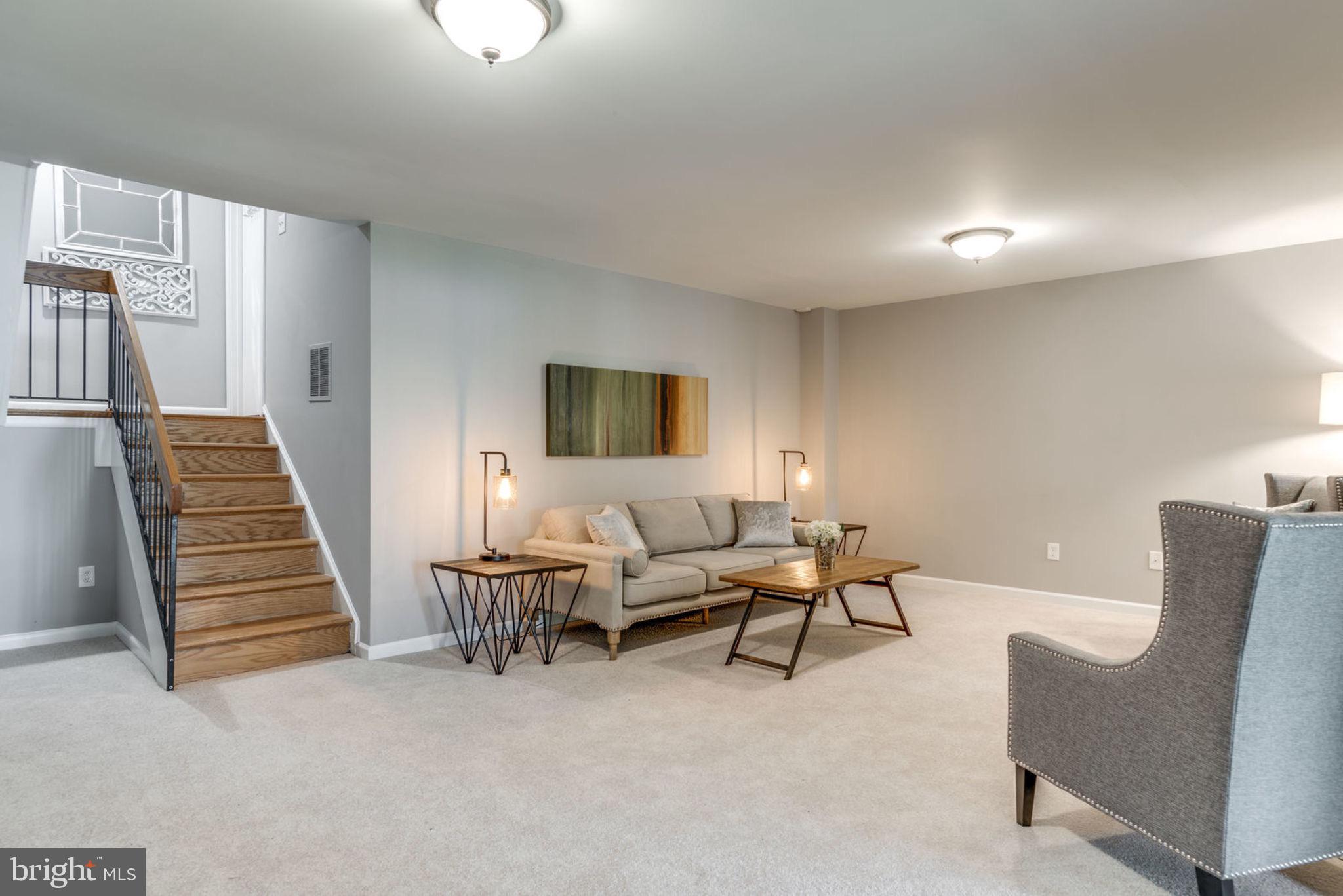 11048 Thrush Ridge Road Reston, VA 20191 - Photo 43 of 54 Family Room