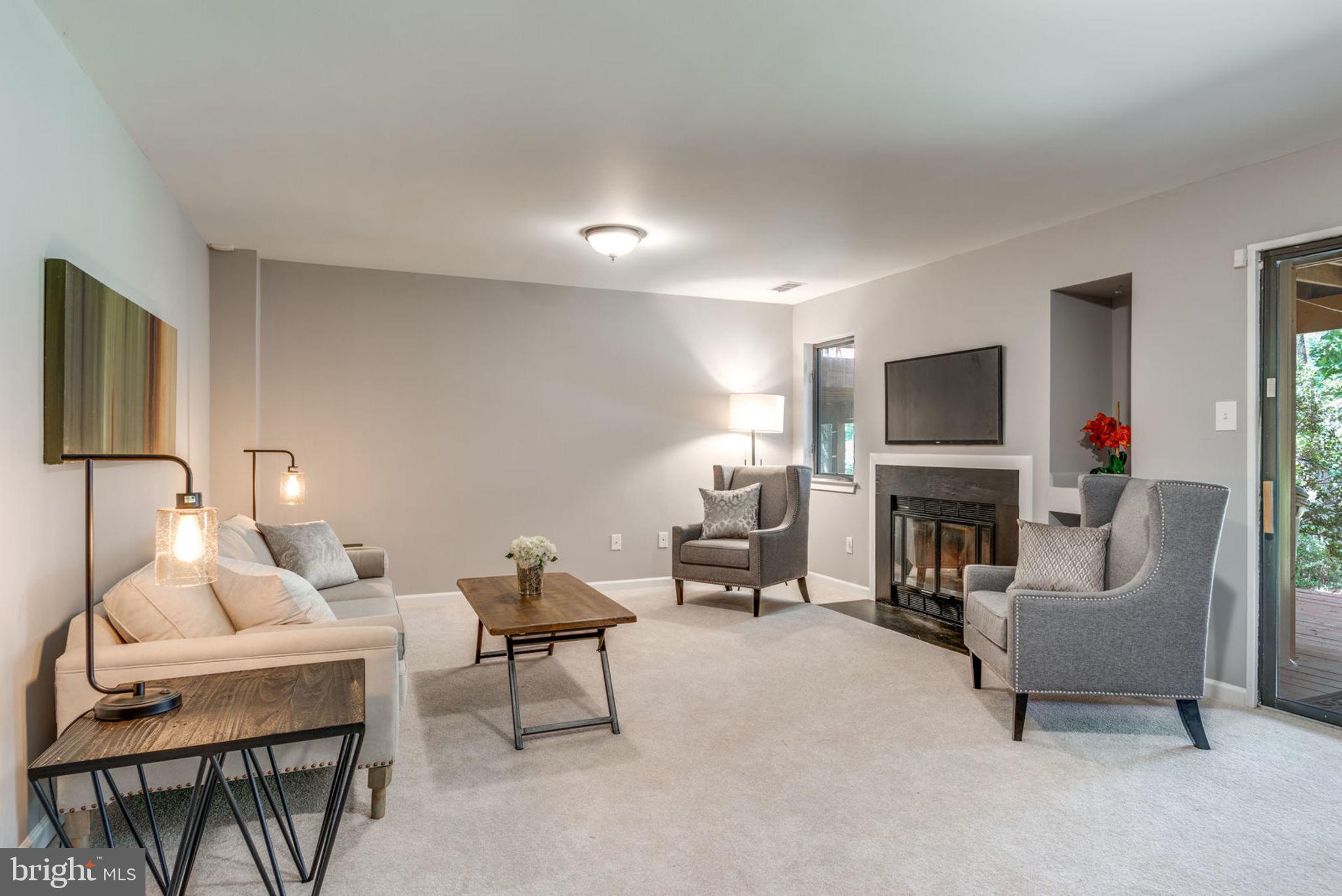 11048 Thrush Ridge Road Reston, VA 20191 - Photo 44 of 54 Family Room