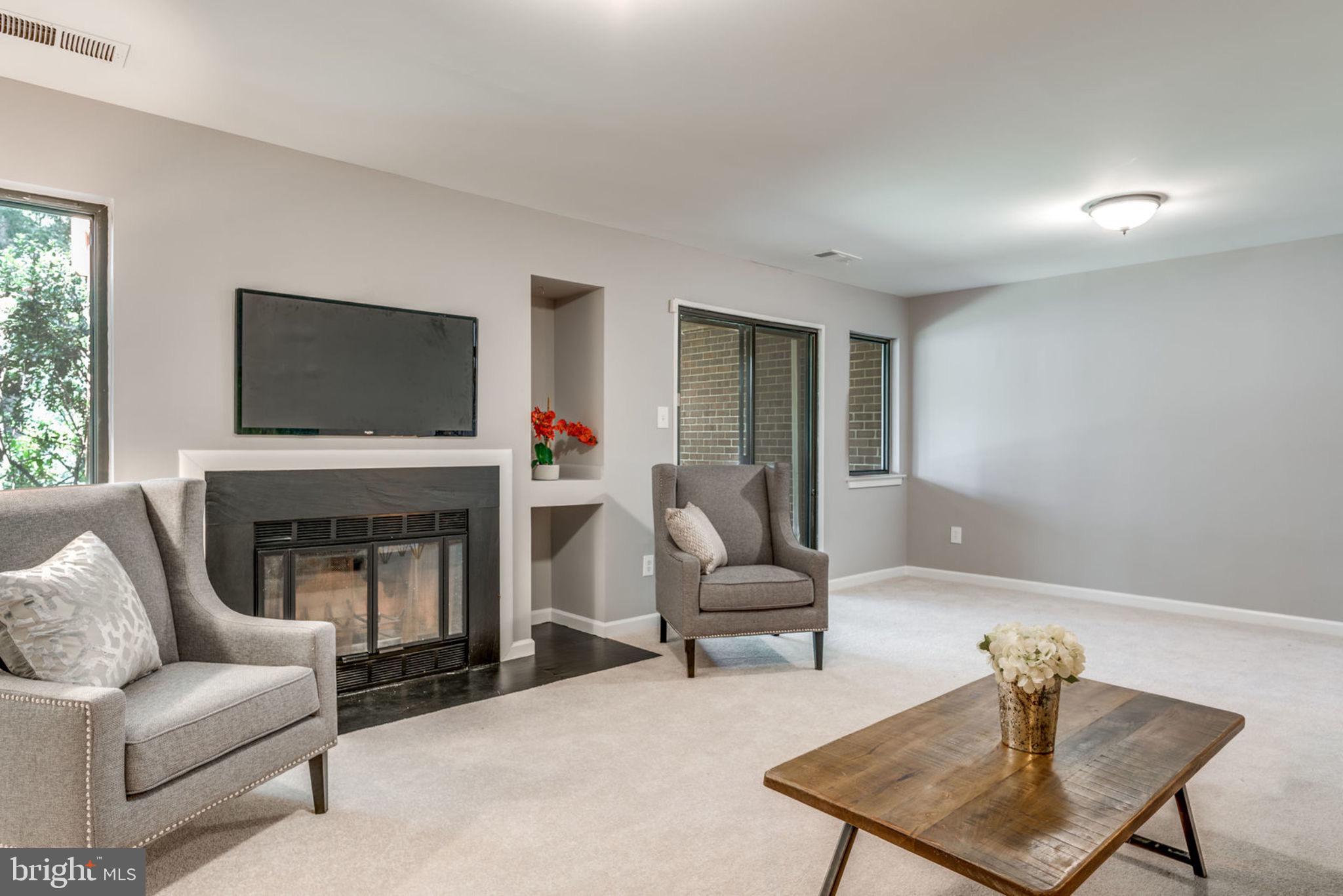 11048 Thrush Ridge Road Reston, VA 20191 - Photo 46 of 54 Family Room