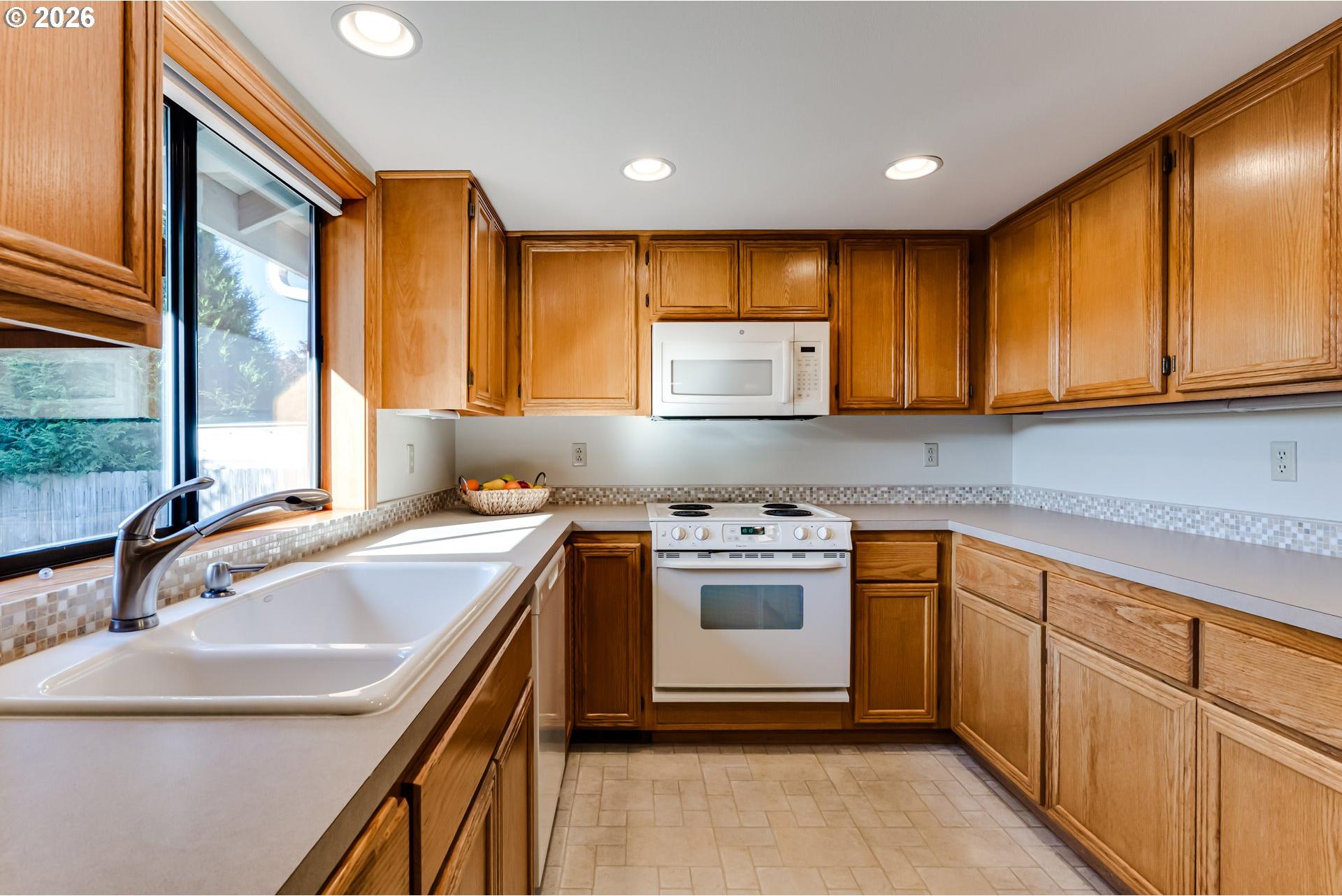 1445 Kellogg Road Springfield, OR 97477 - Photo 17 of 44 Gallery Image 17