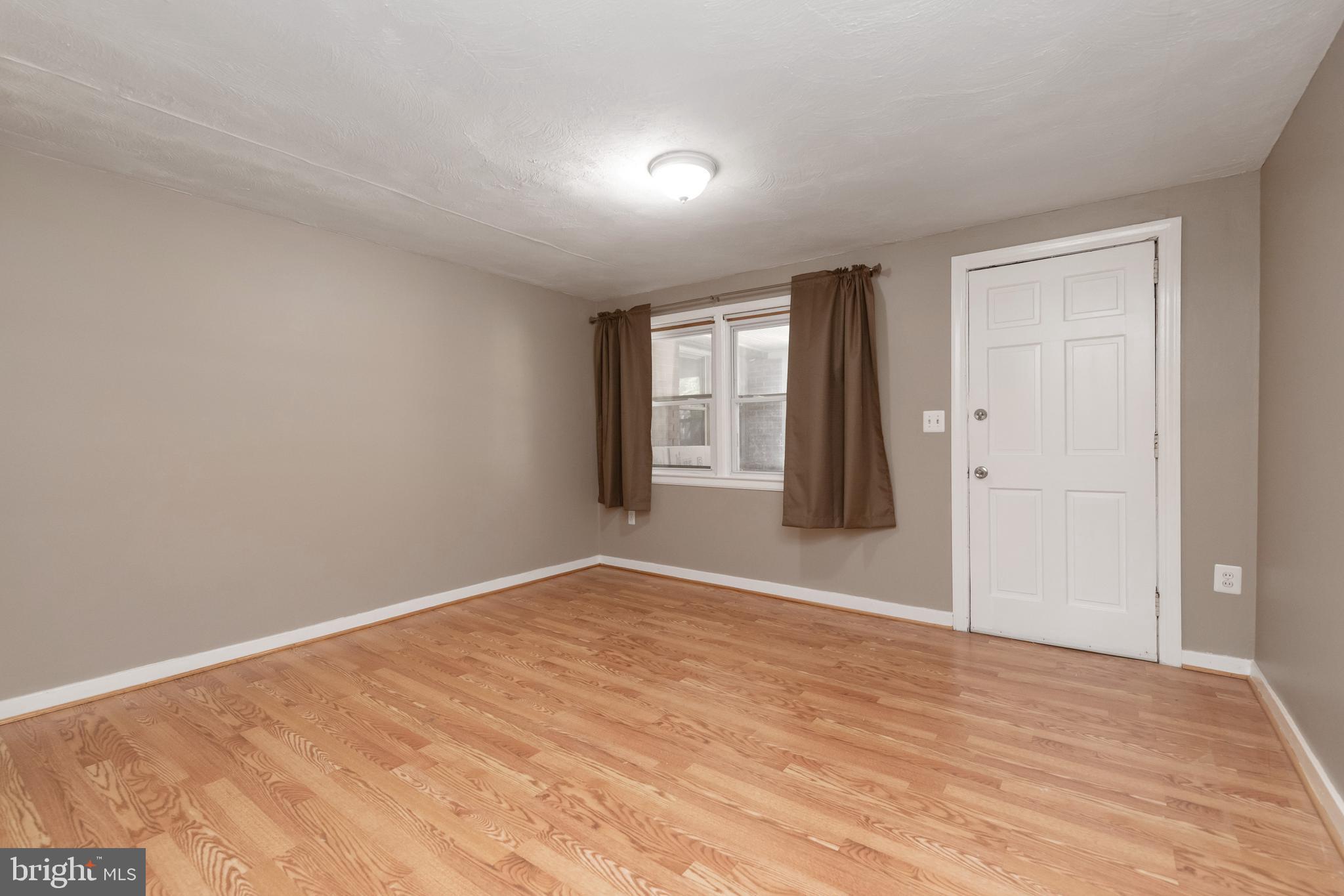 127 Carver Road Baltimore, MD 21222 - Photo 5 of 25 Gallery Image 5