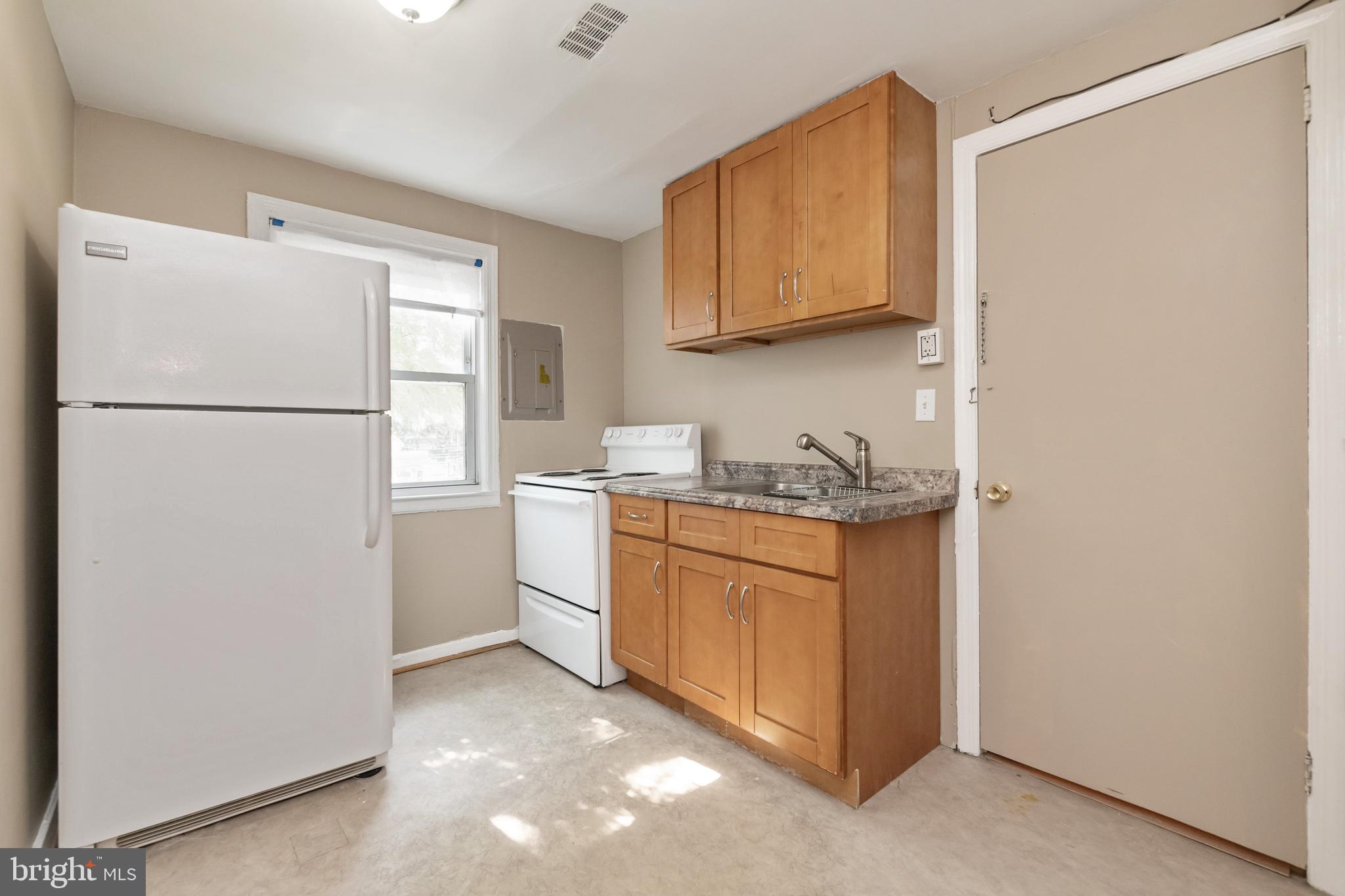 127 Carver Road Baltimore, MD 21222 - Photo 7 of 25 Gallery Image 7