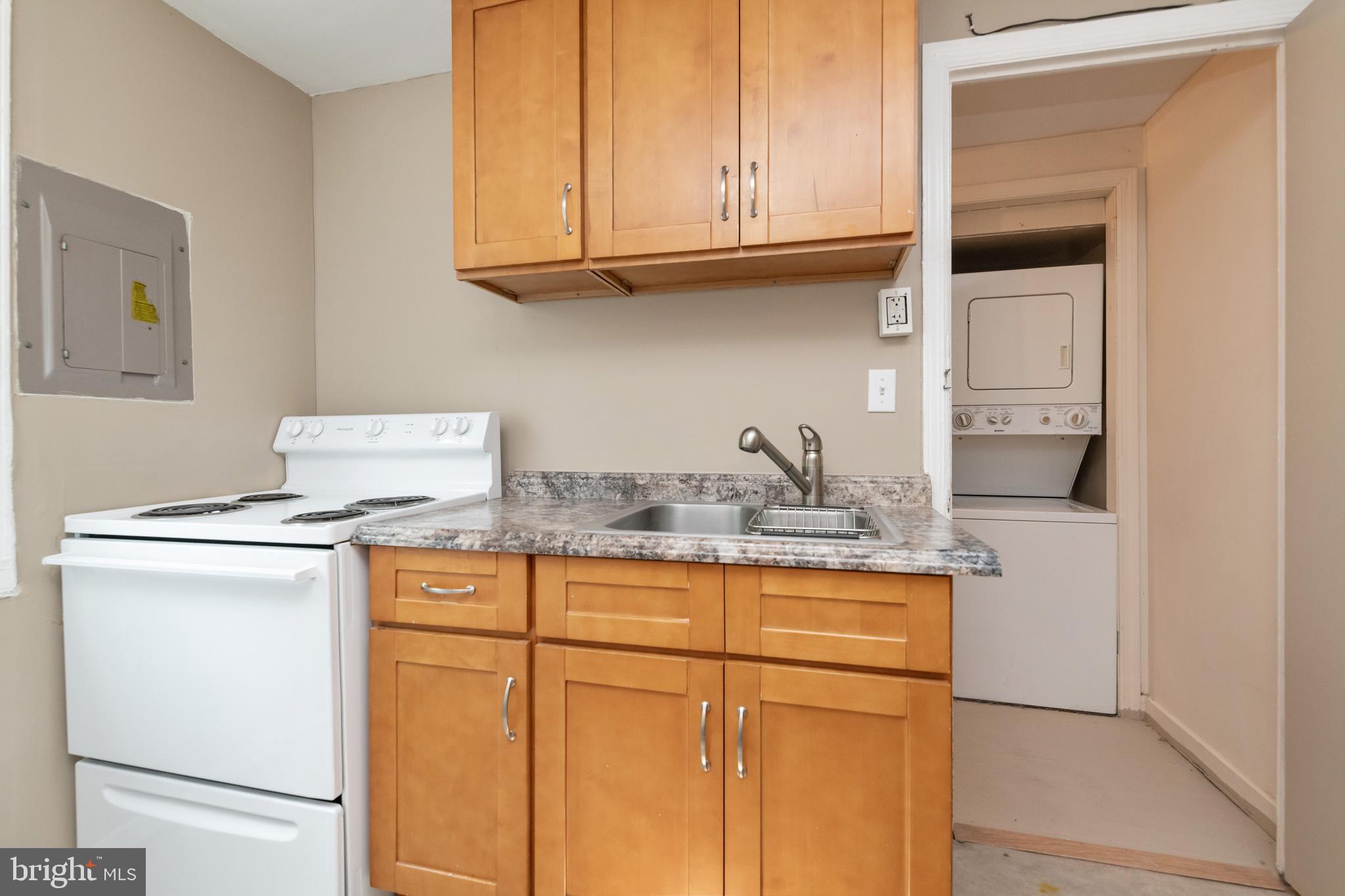 127 Carver Road Baltimore, MD 21222 - Photo 8 of 25 Gallery Image 8