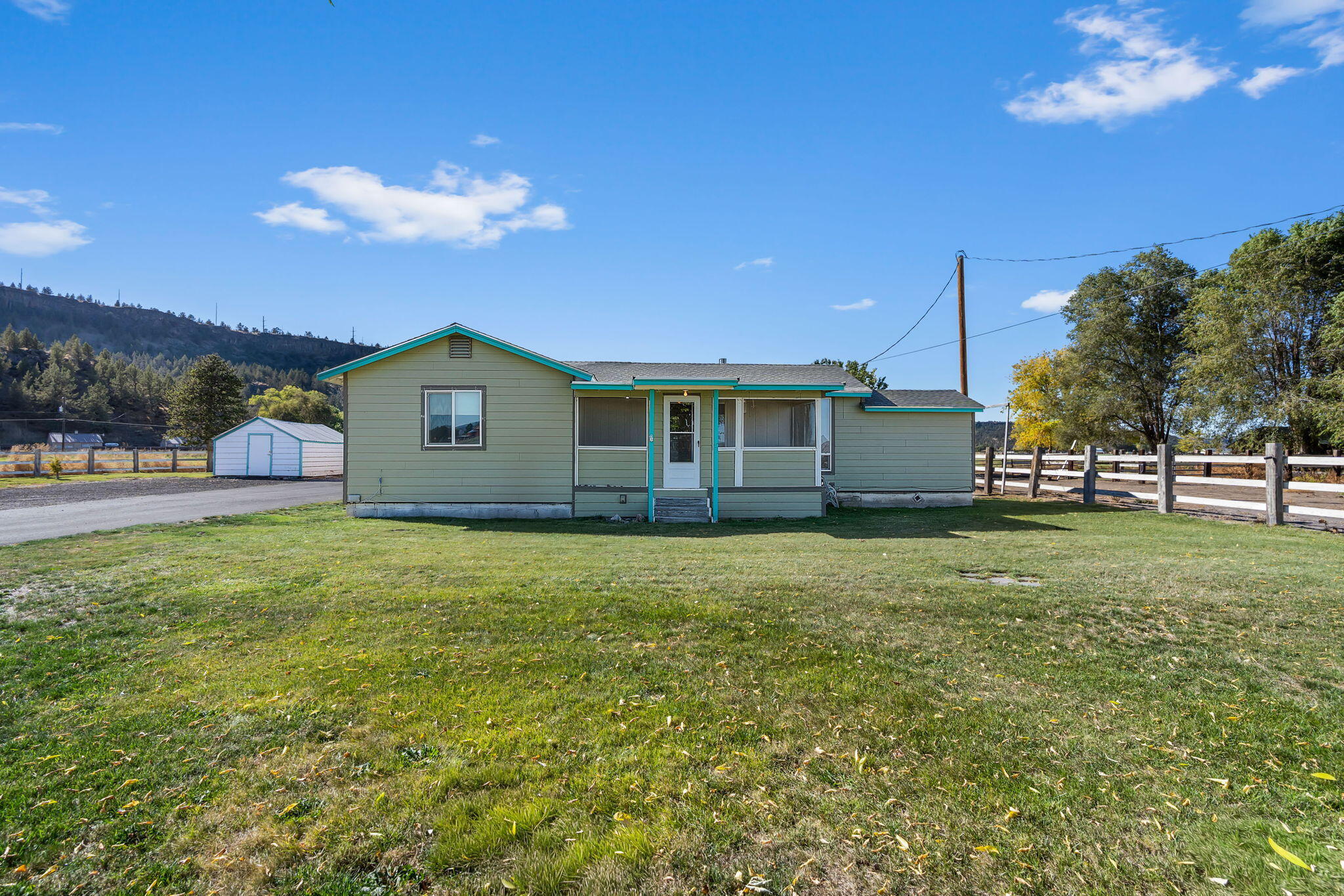 3360 Rimrock Acres Loop Prineville, OR 97754 - Photo 6 of 42 2025_10_07_3360_rimrock_acres_loop_pv-16