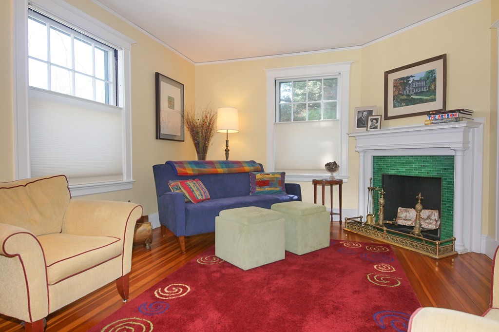 20 Bacon Street, Unit 1 Winchester, MA 01890 - Photo 4 of 30 Gallery Image 4