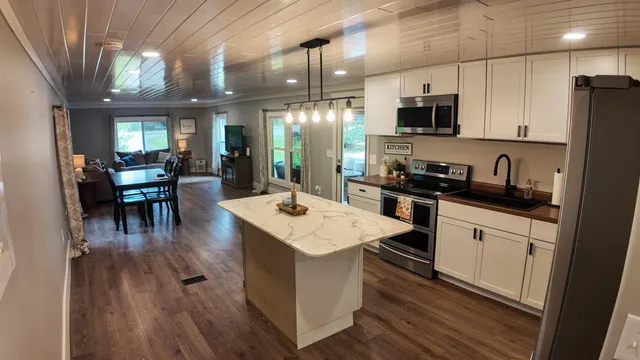 $199,900 | 13281 120th Avenue, Rodney, MI 49342