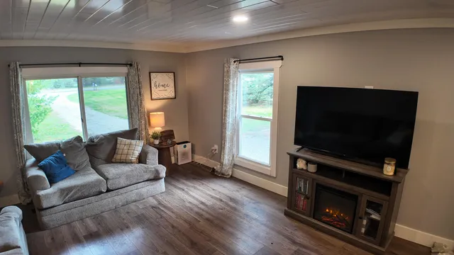 $199,900 | 13281 120th Avenue, Rodney, MI 49342