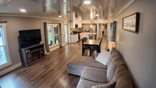 $199,900 | 13281 120th Avenue, Rodney, MI 49342