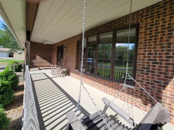 $225,000 | 14 Lakedale Drive, Salem, IL 62881