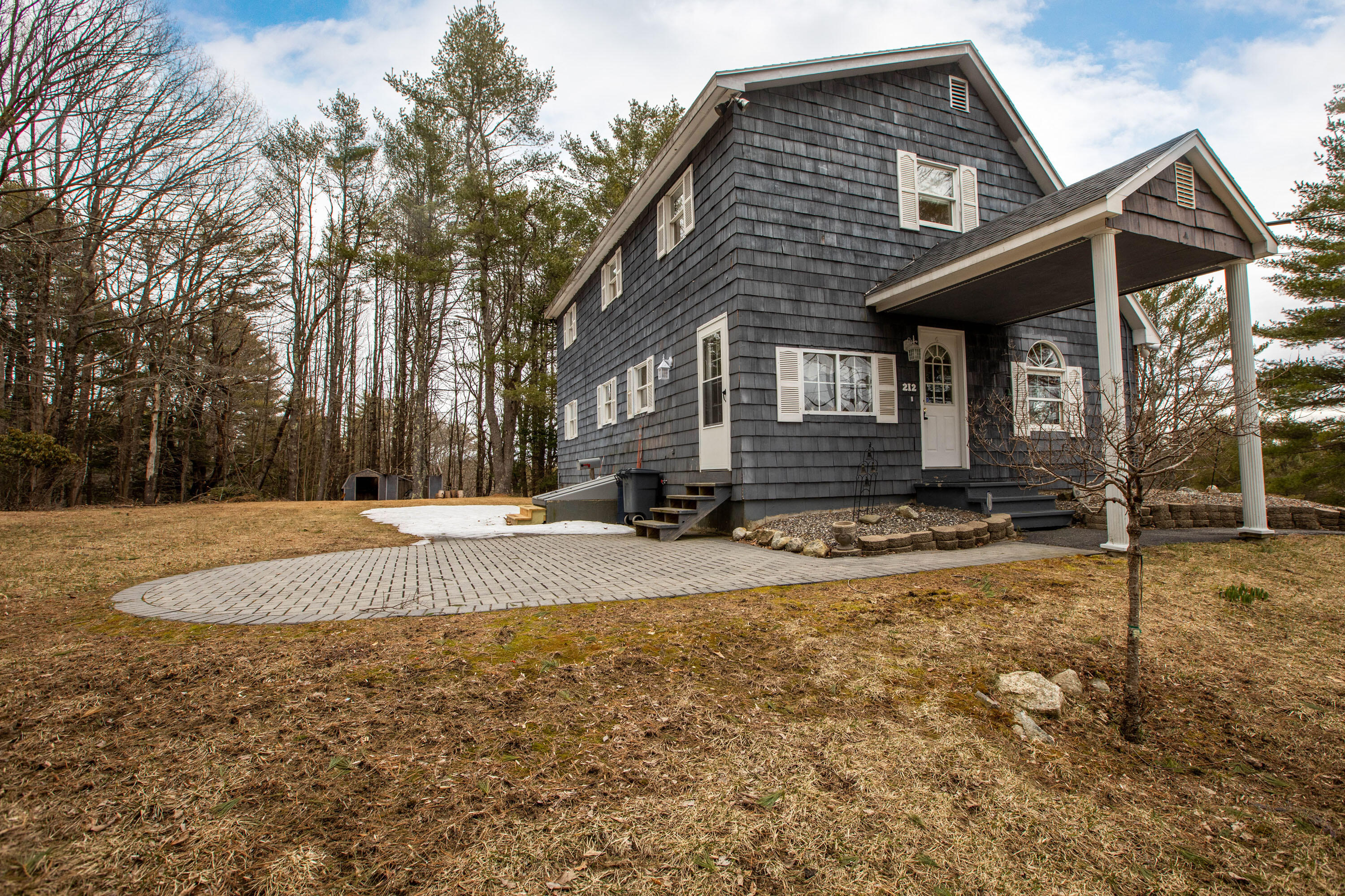212 Pinewoods Road Lewiston, ME 04240 - Photo 3 of 40 Pinewoods_Letourneau_08
