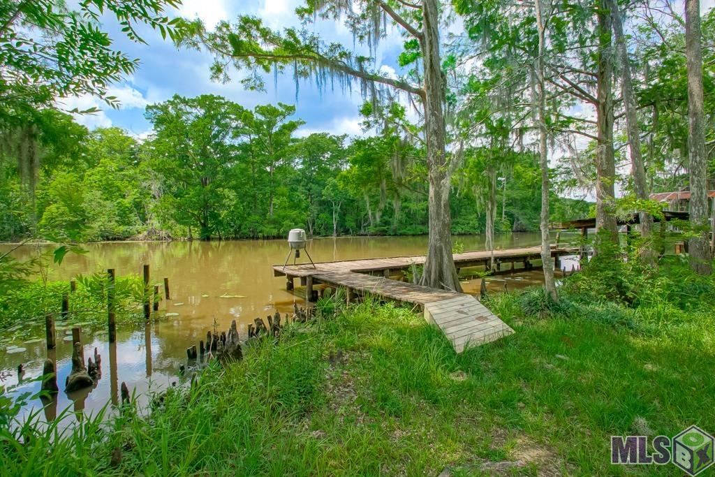 22343 Highway 22 Maurepas, LA 70449 - Photo 30 of 41 Fish right off your Deck area