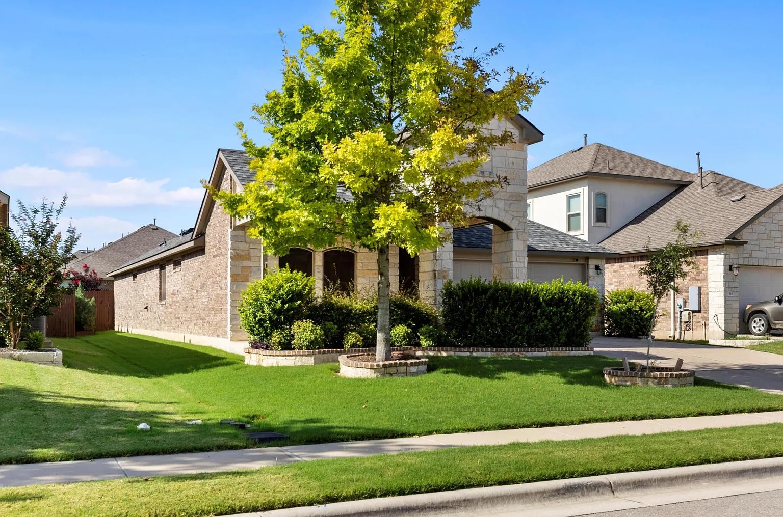 508 Longhorn Cavern Road Leander, TX 78641 - Photo 2 of 39