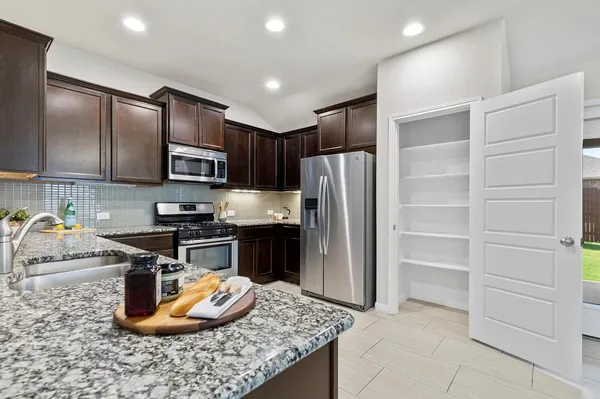 $2,000 | 508 Longhorn Cavern Road, Leander, TX 78641
