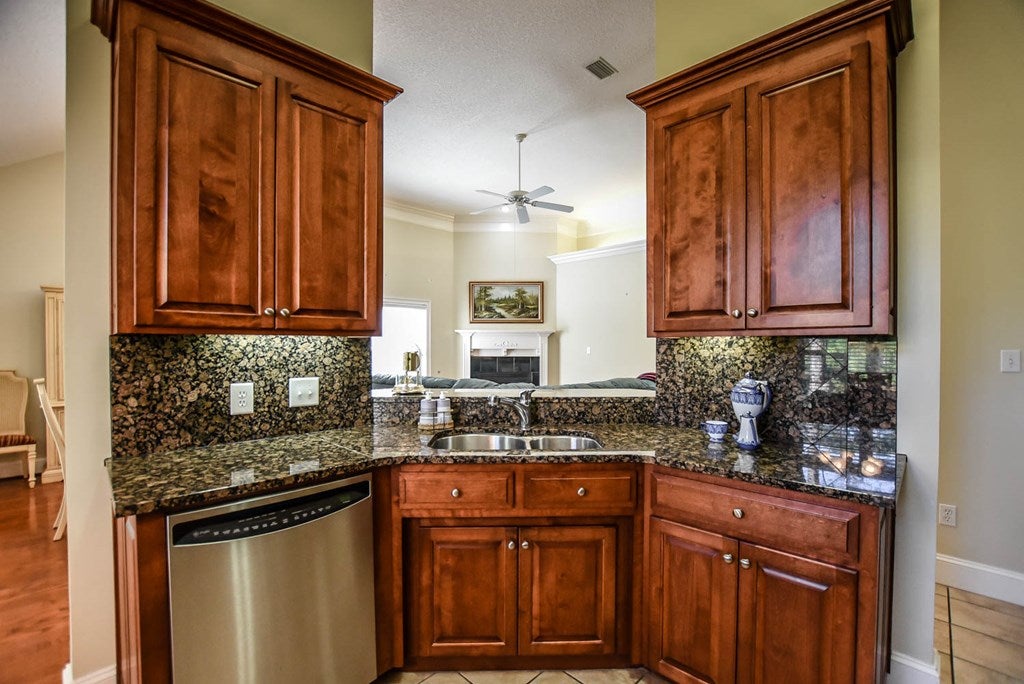 4443 Plantation Crest Road Valdosta, GA 31602 - Photo 8 of 41 Gallery Image 8