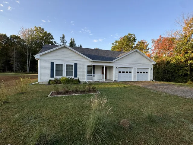 $319,000 | 5 Chestnut Street, Unity, ME 04988