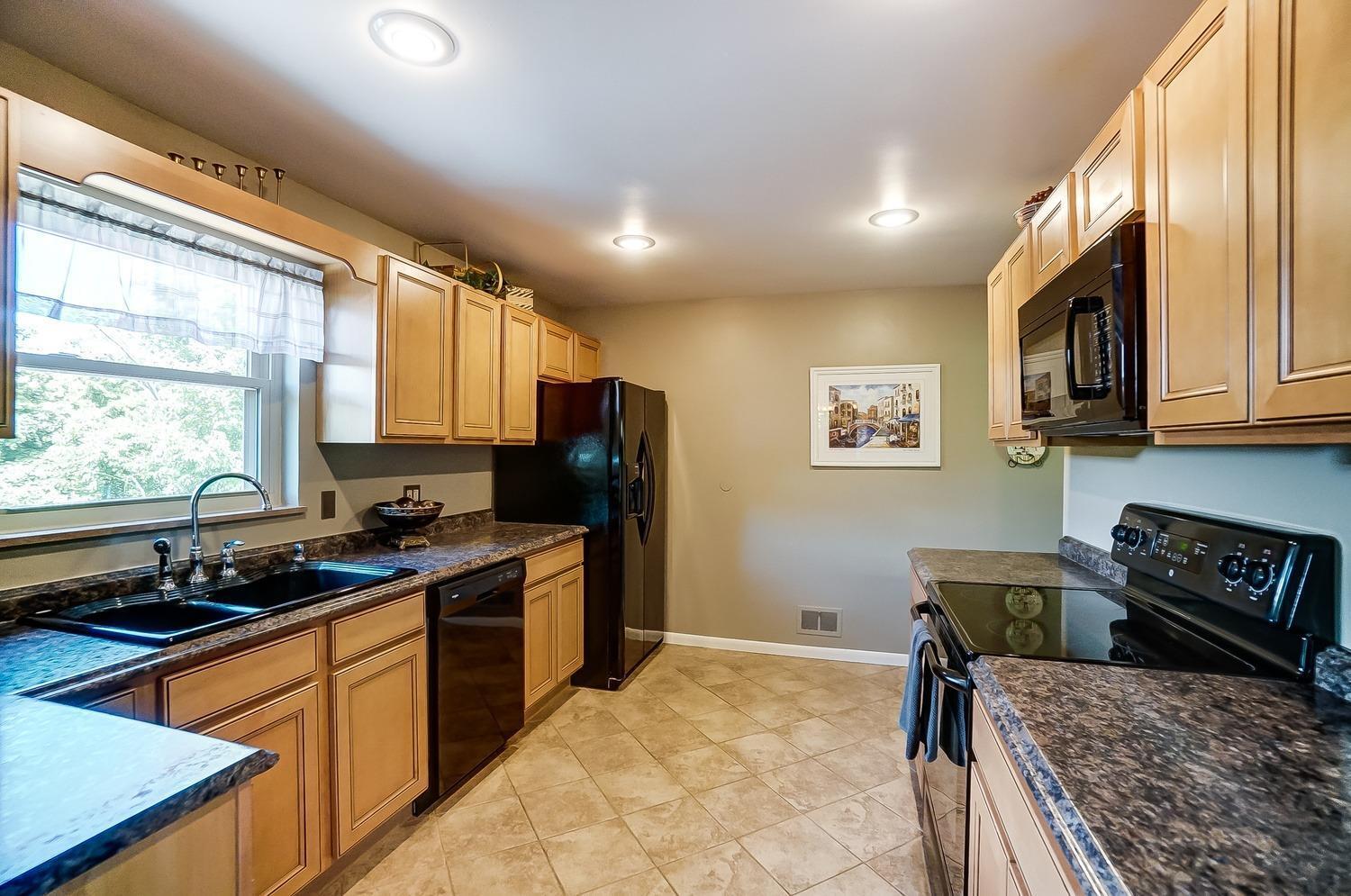 3571 Powner Road Cincinnati, OH 45248 - Photo 14 of 50