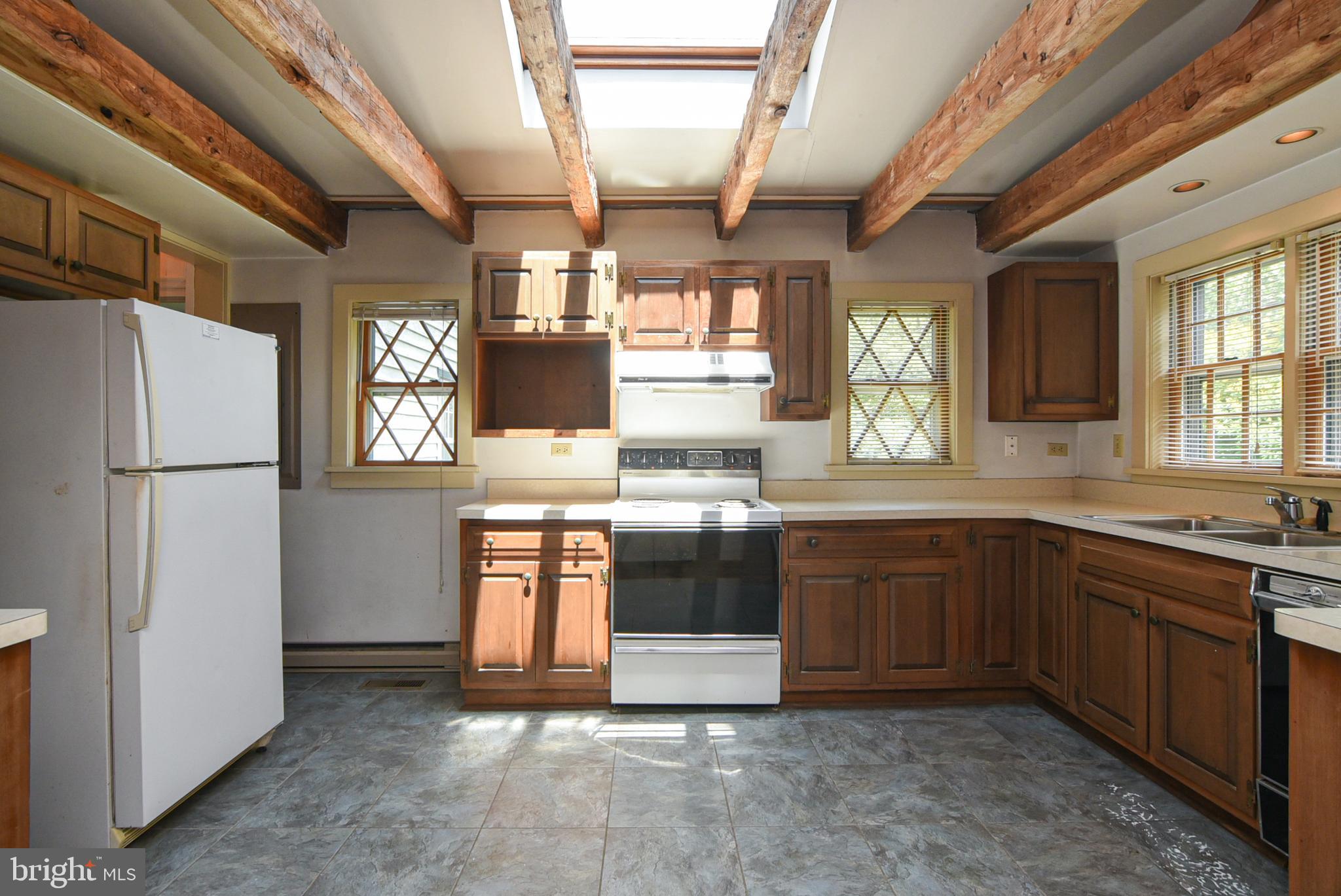 3878 Longfield Road Colonial Beach, VA 22443 - Photo 14 of 45 Kitchen