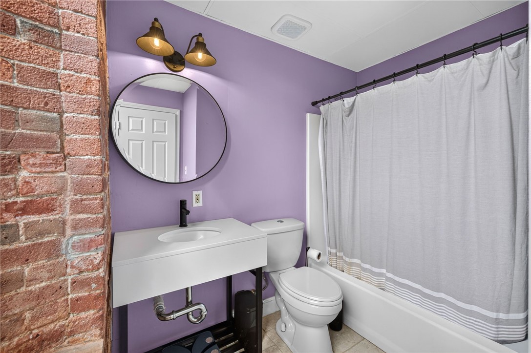 300 Front Street, Unit 101 Pawtucket, RI 02860 - Photo 12 of 27 Master Bathroom