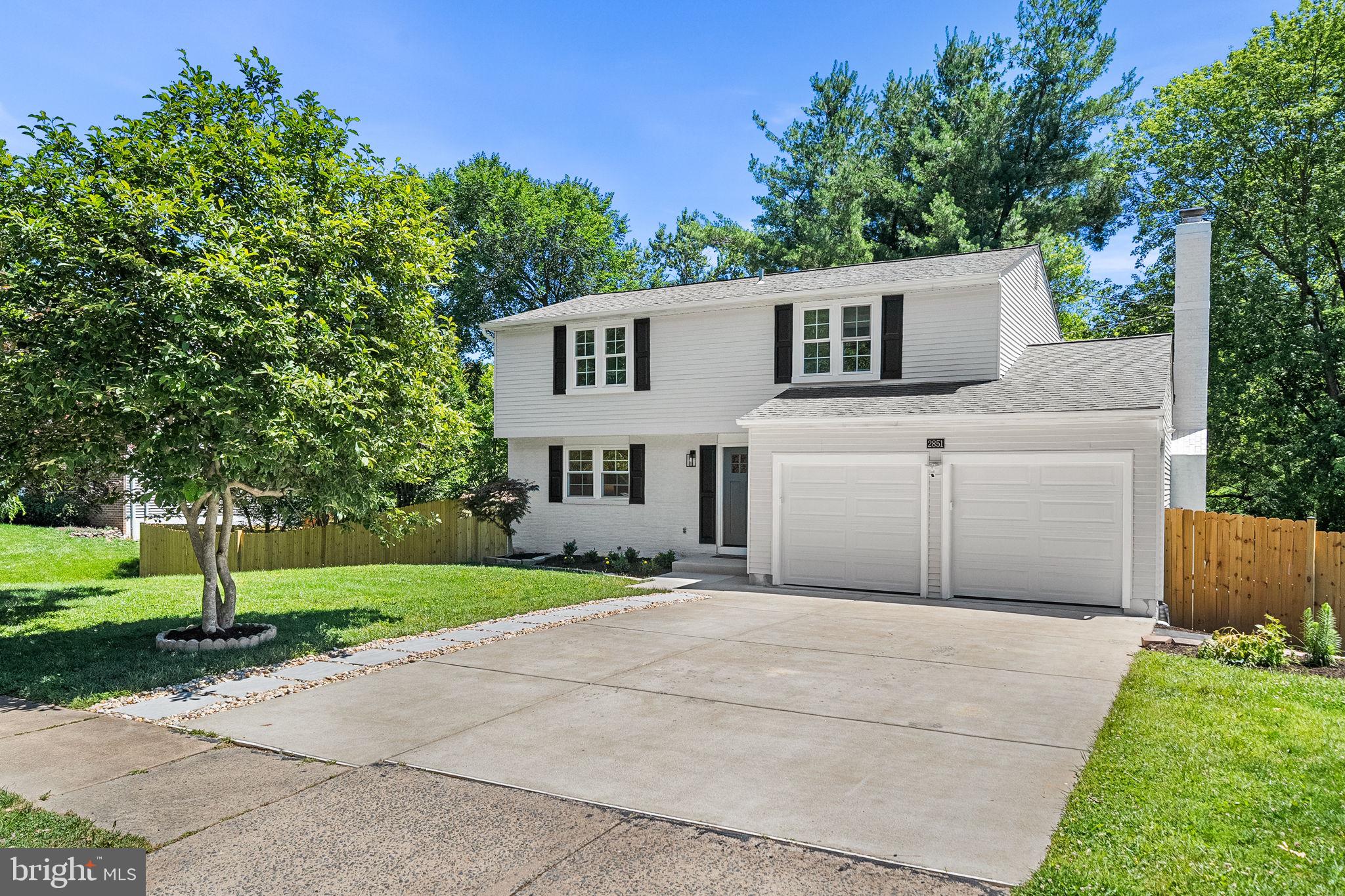 2851 Edgelea Road Vienna, VA 22181 - Photo 4 of 69