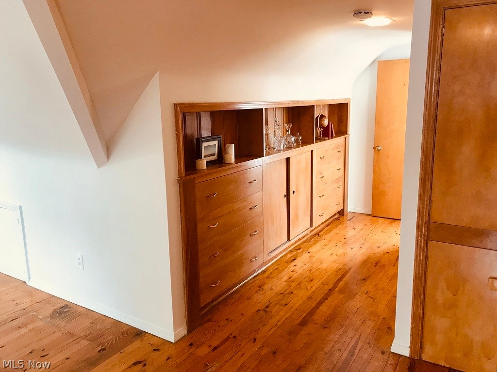 1437 Sunset Road Cleveland, OH 44124 - Photo 24 of 35