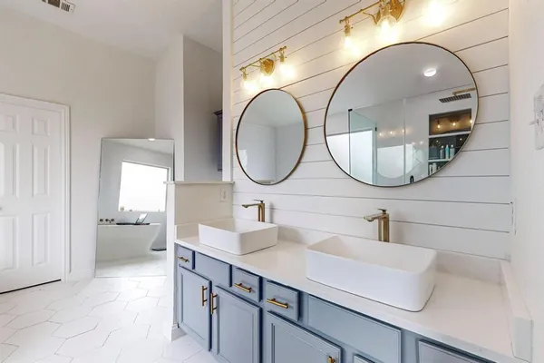 $3,295 | 4260 Doe Creek Trail, Fort Worth, TX 76244