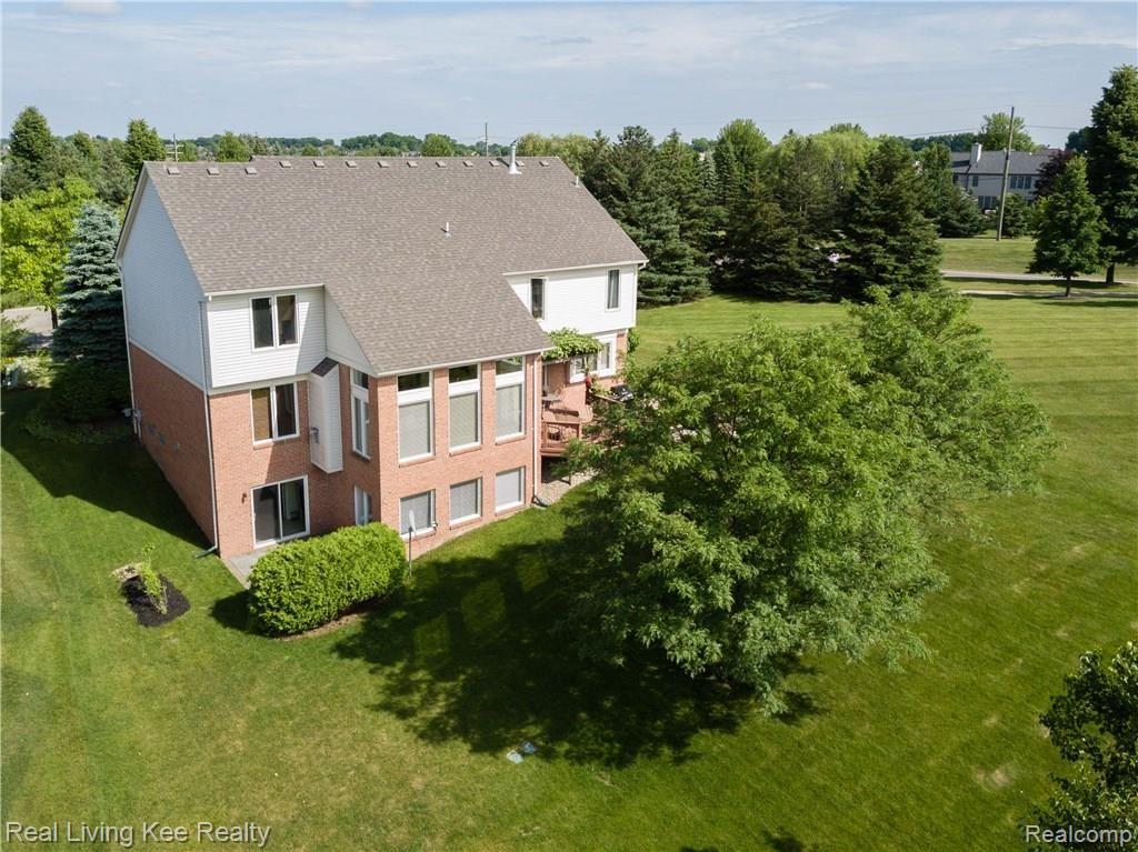 1205 Tulberry Drive Rochester, MI 48306 - Photo 70 of 70 Drone 1205 Tulberry Cir-10.jpg
