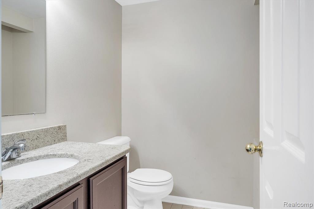 3206 Bridlewood Drive Rochester, MI 48306 - Photo 16 of 37
