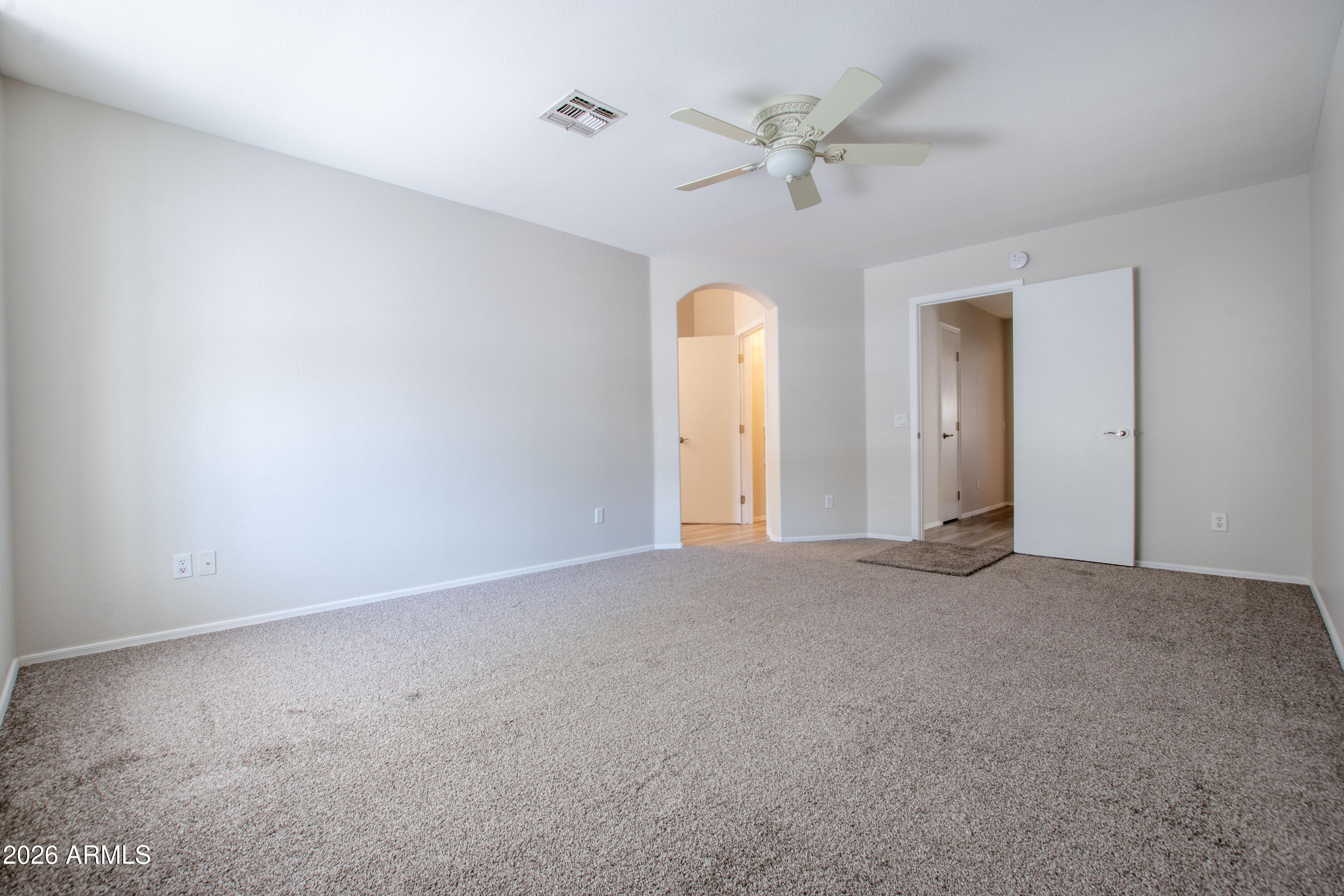 15644 Piccadilly Road Goodyear, AZ 85395 - Photo 39 of 61