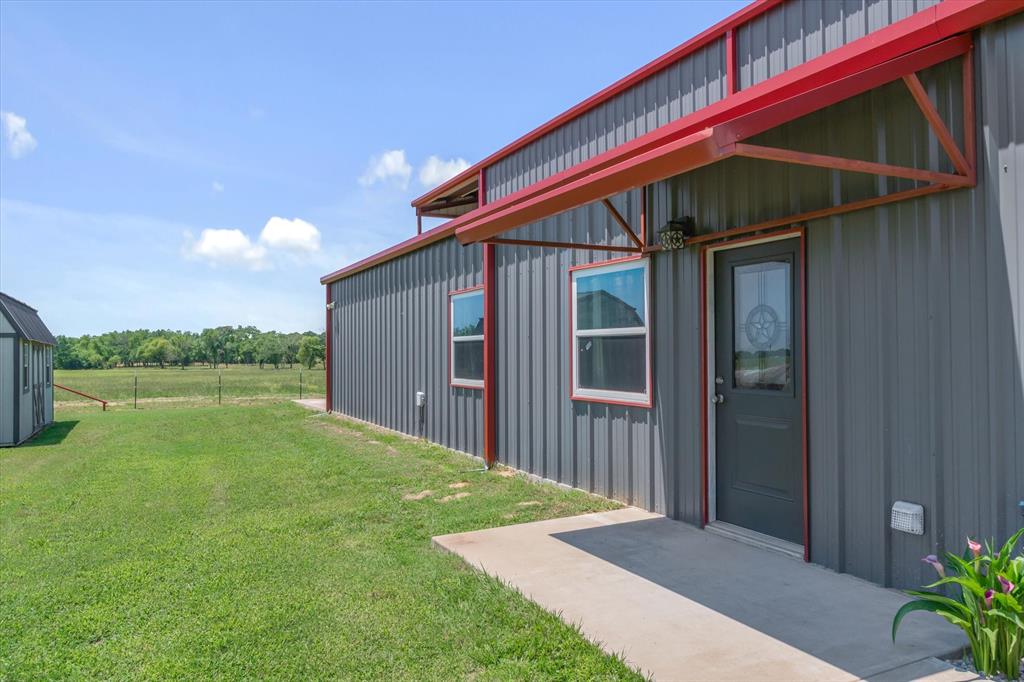 1026 VZ County Road Canton, TX 75103 - Photo 6 of 40 a backyard of a house with lots of green space