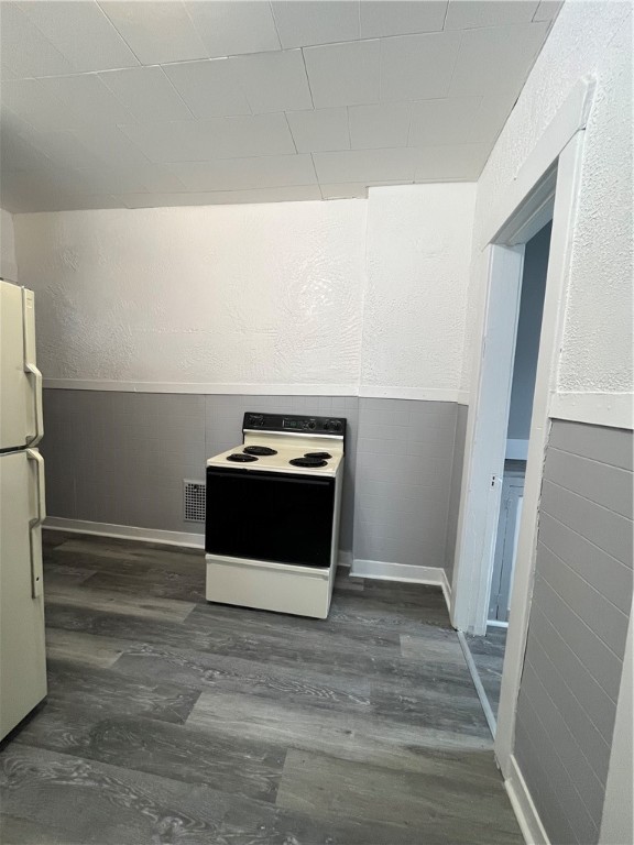 19 Hillendale Street Rochester, NY 14619 - Photo 6 of 10 pic for 21